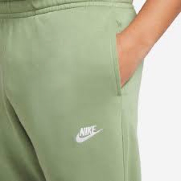 Nike Light Green Joggers - Picture 4 of 16
